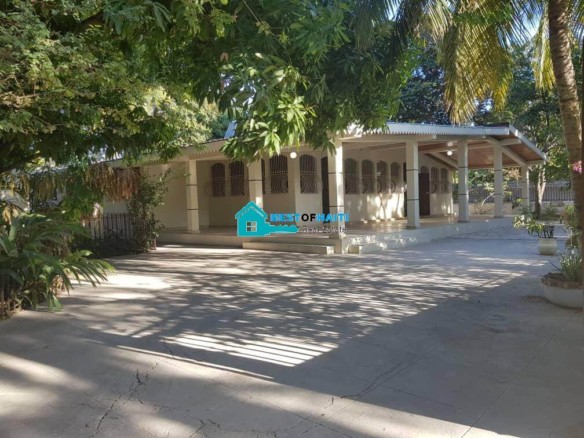 3 Beds, 2 1/2 Baths Independent House for Rent - Clercine, Tabarre