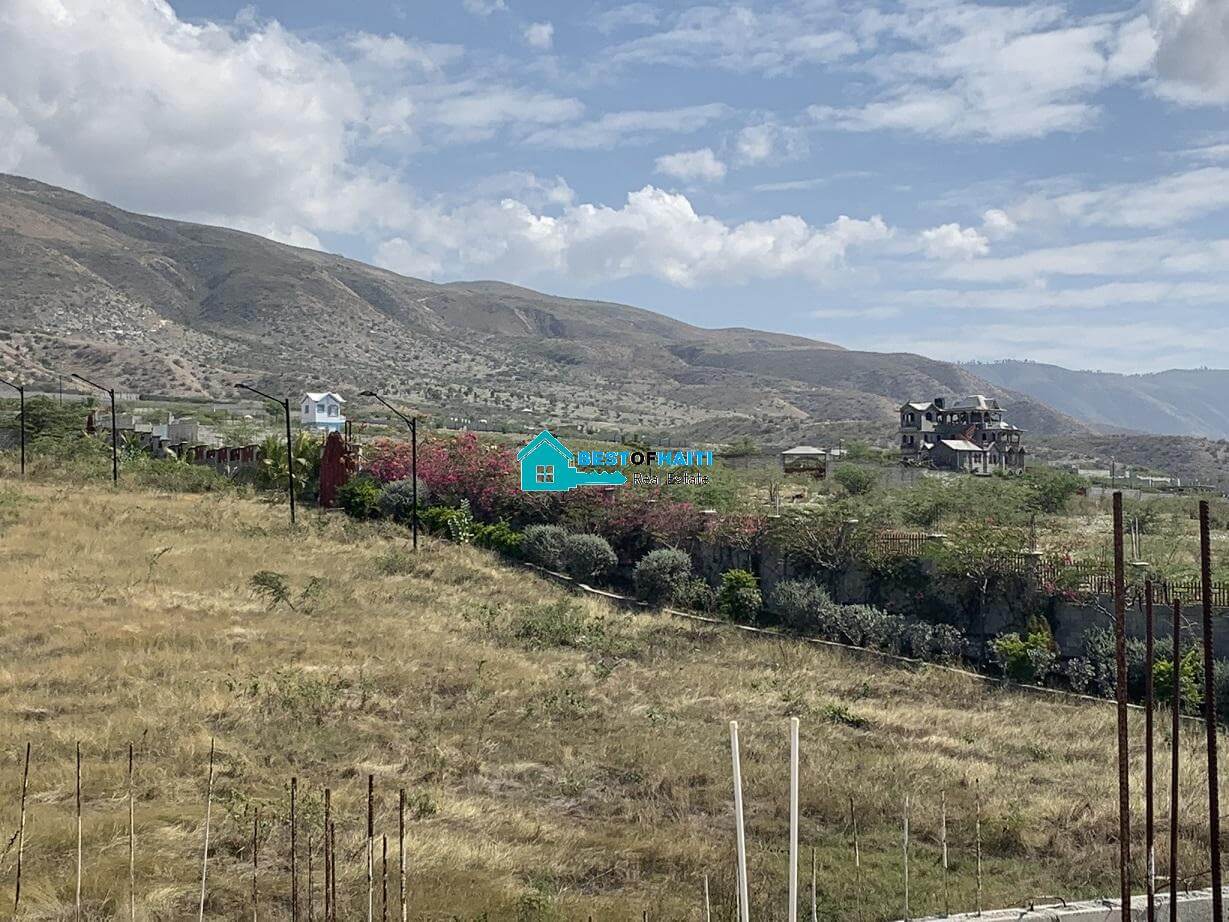 4.78 Acres, Mountain-side, Near Beach Land for Sale in Arcahaie, Haiti 4.78 Acres, Mountain-side, Near Beach Land for Sale in Arcahaie, Haiti