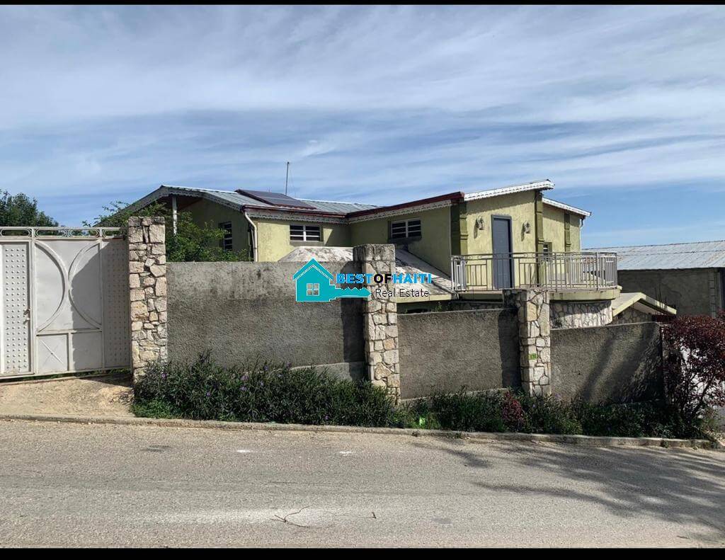 Modern, Fully Furnished House for Sale in Kenscoff (Suburb), Haiti Modern, Fully Furnished House for Sale in Kenscoff (Suburb), Haiti