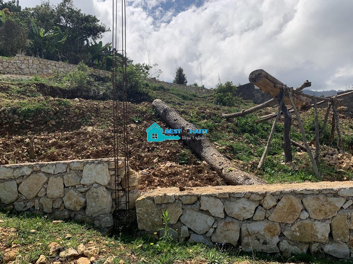 645 Square Meters, Enclosed Land for Sale in Fermathe, Kenscoff, Haiti 645 Square Meters, Enclosed Land for Sale in Fermathe, Kenscoff, Haiti