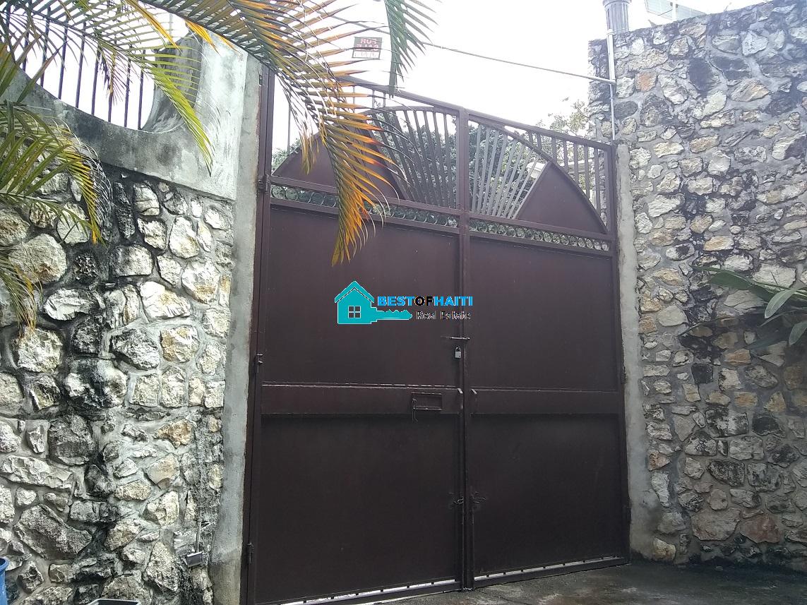 Two-story House for Sale in Thomassin 32, Petion-Ville, Haiti Two-story House for Sale in Thomassin 32, Petion-Ville, Haiti