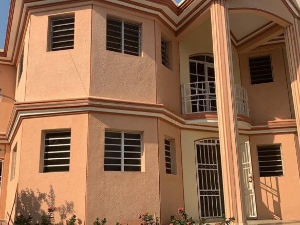 6 Bedrooms, 4 Baths Apartment For Rent In Bellevue, Petion-Ville, Haiti