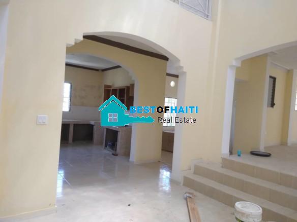 6 Bedrooms House for Sale in Delmas 75, Fragneau Ville, Port-au-Prince, Haiti