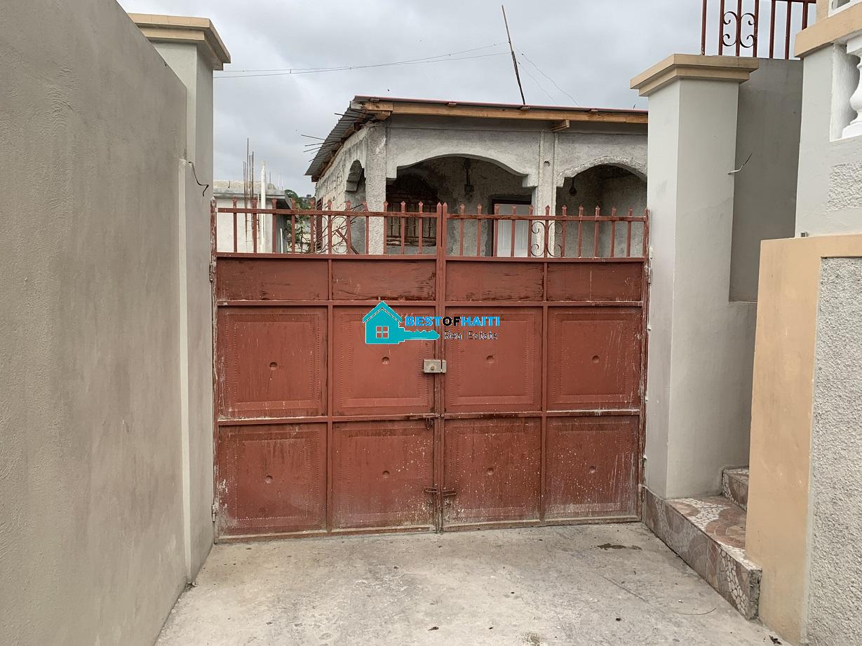 Nice, Cheap, Brick House for Sale in Girardo, Petion-Ville, Haiti – Safe Area Nice, Cheap, Brick House for Sale in Girardo, Petion-Ville, Haiti - Safe Area