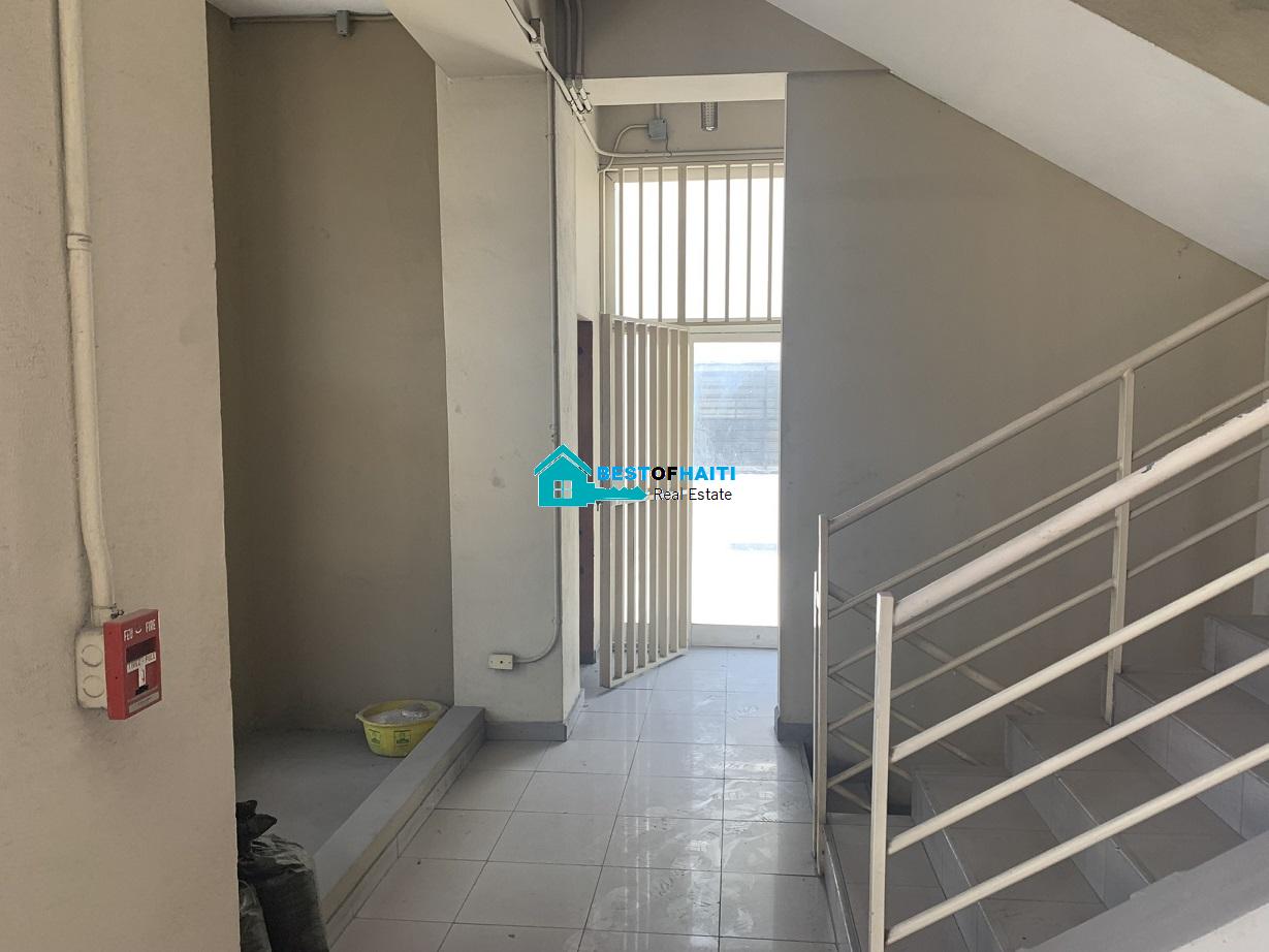 Building For Rent in Petion-Ville, Haiti – Big Commercial & Modern Building For Rent in Petion-Ville, Haiti - Big Commercial & Modern