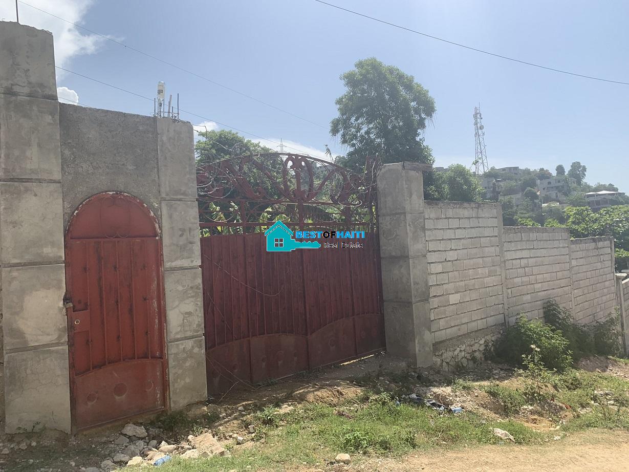 Land for Sale in Juvenat, Caribe Hotel, Petion-Ville, Haiti - 645 SM2