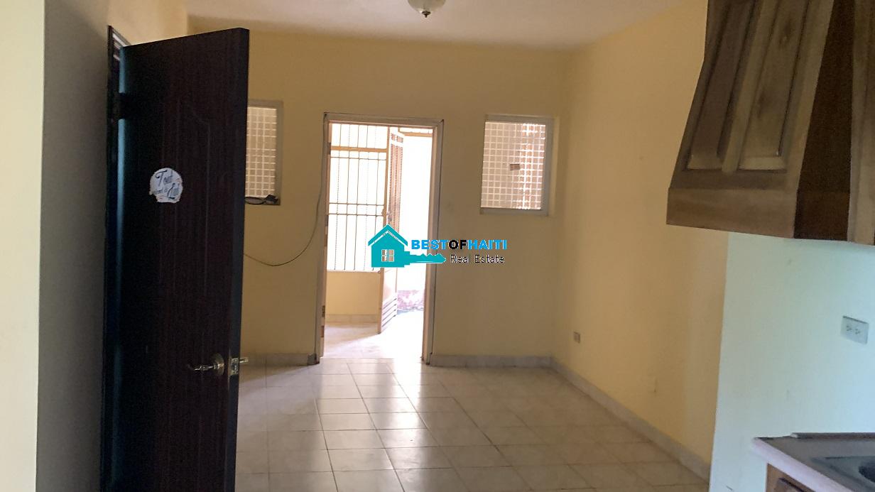 Apartment for Rent in Puits-Blain 31 – Cheap, Nice, Big 1 Bedroom Apartment for Rent in Puits-Blain 31 - Cheap, Nice, Big 1 Bedroom