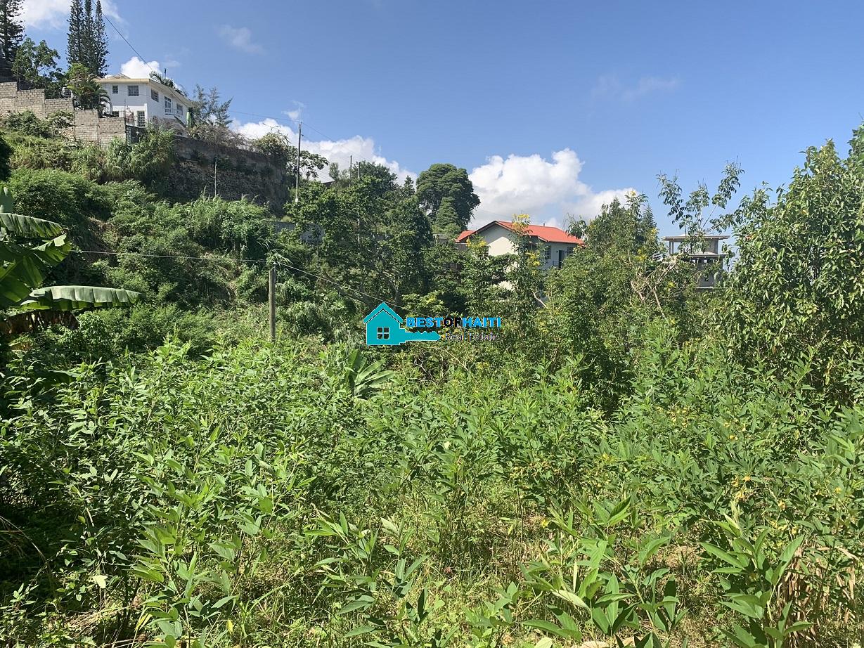 Land For Sale at Thomassin 25, Petion-Ville, Haiti – 8 Centiemes Land For Sale at Thomassin 25, Petion-Ville, Haiti - 8 Centiemes