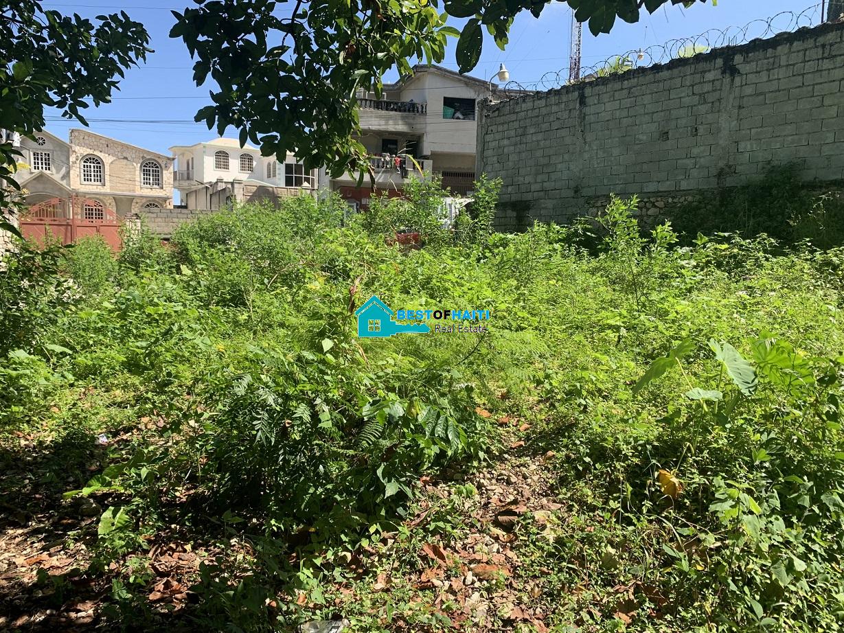 Land For Sale In Thomassin 25, Petion-Ville Haiti – 10.5 Centiemes Land For Sale In Thomassin 25, Petion-Ville Haiti – 10.5 Centiemes