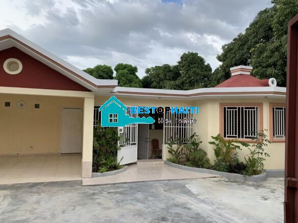 Low House for Sale in Catalpa 1, Delmas 75/83, Port-au-Prince, Haiti