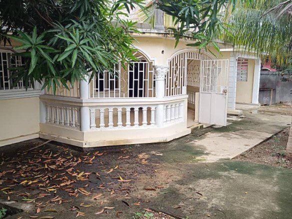 Low House for Rent Cap-Haitian (Pipo Ville) - 3 Bedrooms, 2 Baths