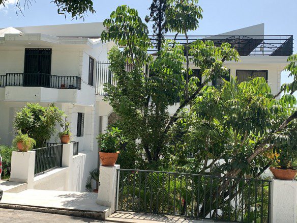 Independent Luxury Furnished Apartment Rental, Peguy Ville, Haiti