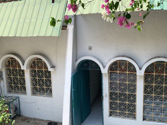 Unfurnished House for Rent in Musseau, Petion-Ville, Haiti - 2 Beds