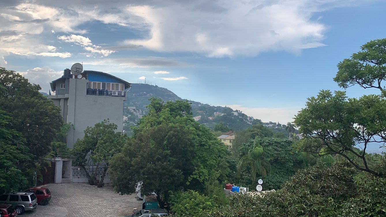 Modern Furnished Apartments for Rent in Montagne Noire, Haiti