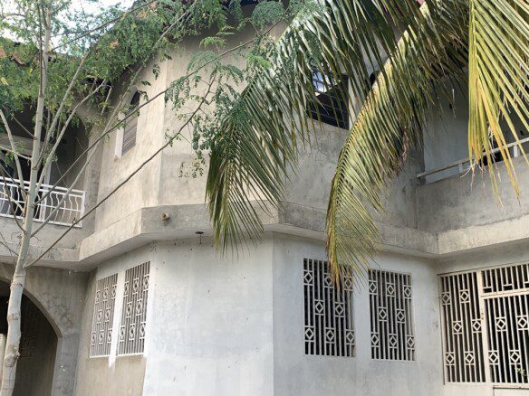 Very Cheap House for Sale, Puits-Blain 34, Delmas, Haiti - 4 Beds
