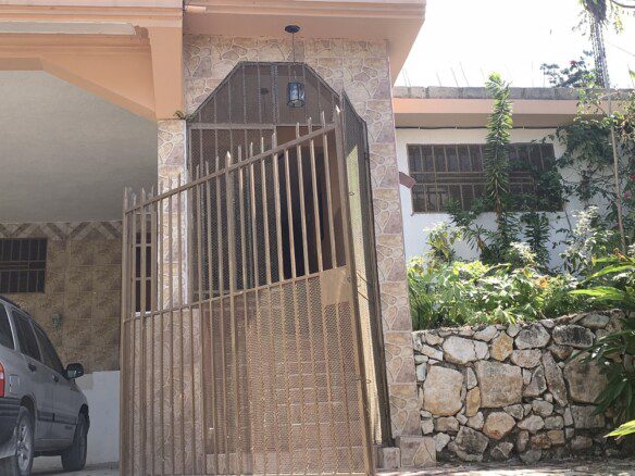 Affordable Low Home for Sale, Pelerin 9, Petionville, Haiti - 3 Beds