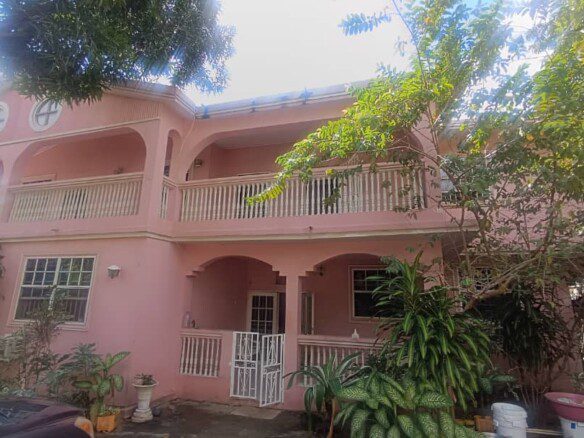 One-Story House for Rent, Babiole, Cap-Haitien, Haiti: 8 Bedrooms