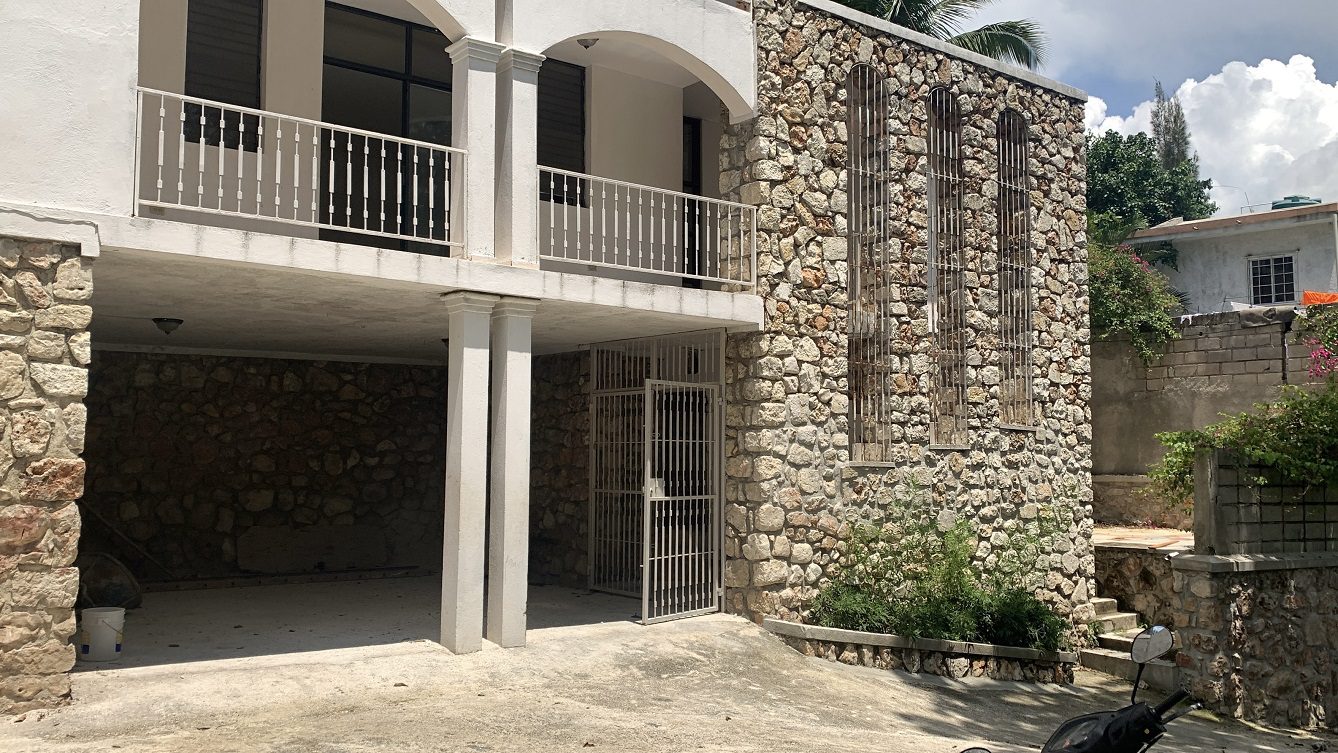 Spacious Multi-Family House for Rent, Laboule 10, Petionville, Haiti