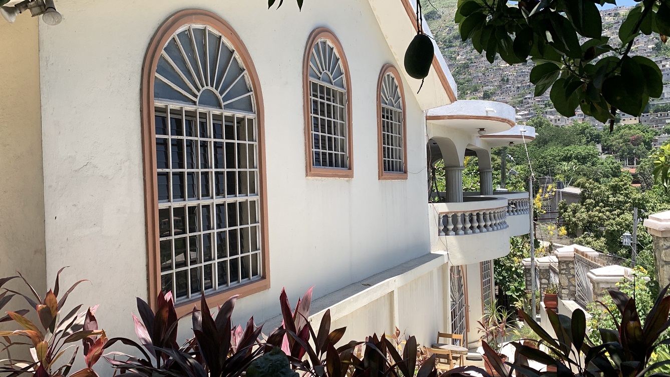 Cheap Mega Furnished House for Rent in Port-au-Prince, Haiti