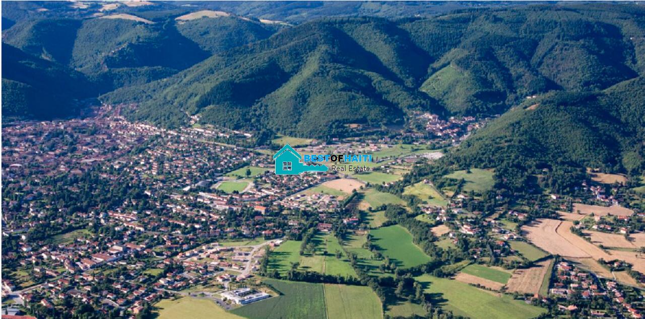 Where do the Wealthy Live in Haiti? Rich, Famous, Expatriates