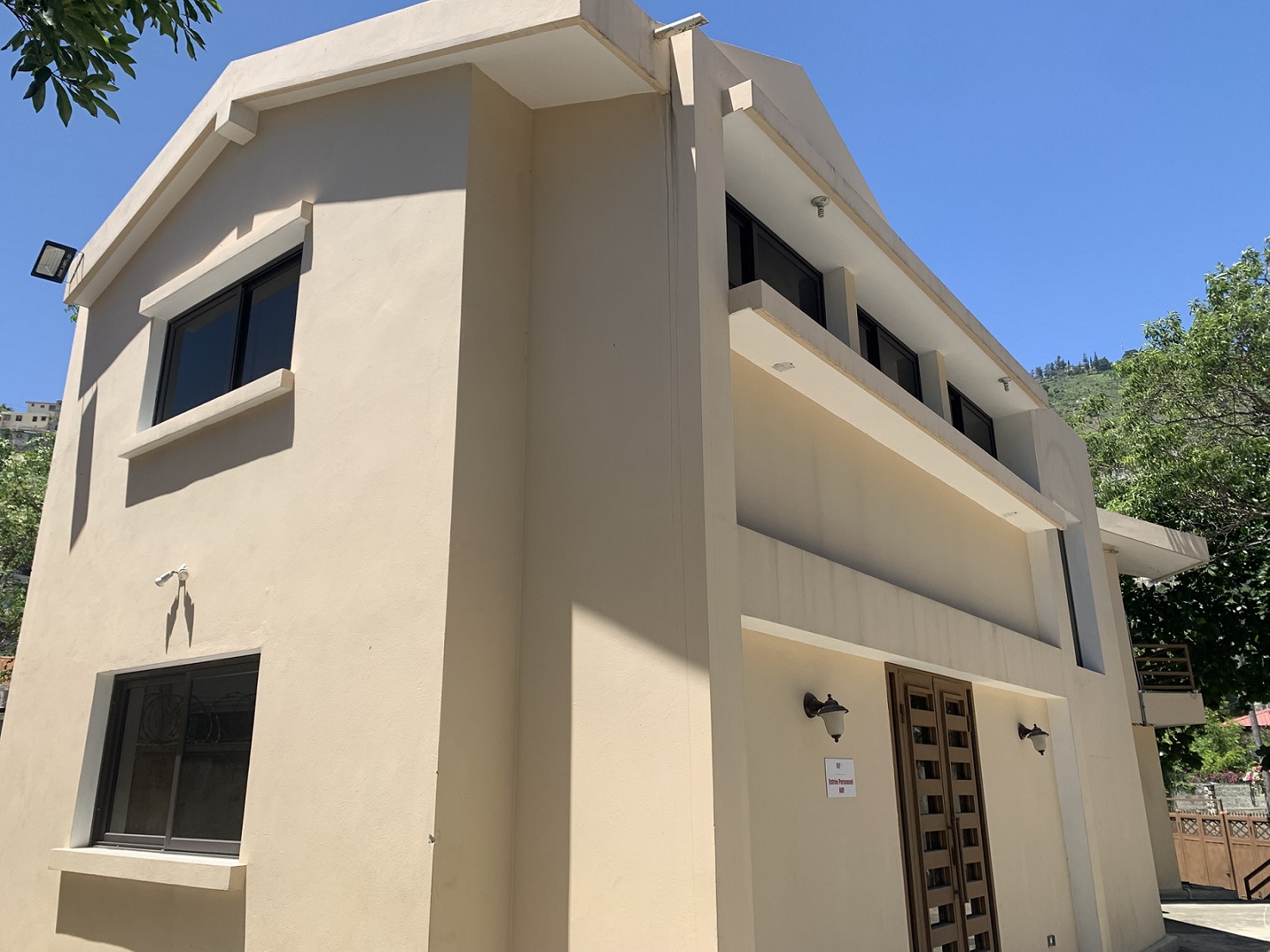 Multi-family Home SALE, Juvenat | Karibe | Port-au-Prince, Haiti
