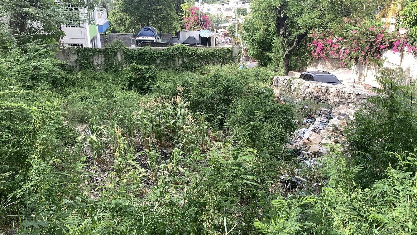 Prime land for sale in Delmas 75, Port-au-Prince, Haiti - 1,032m²