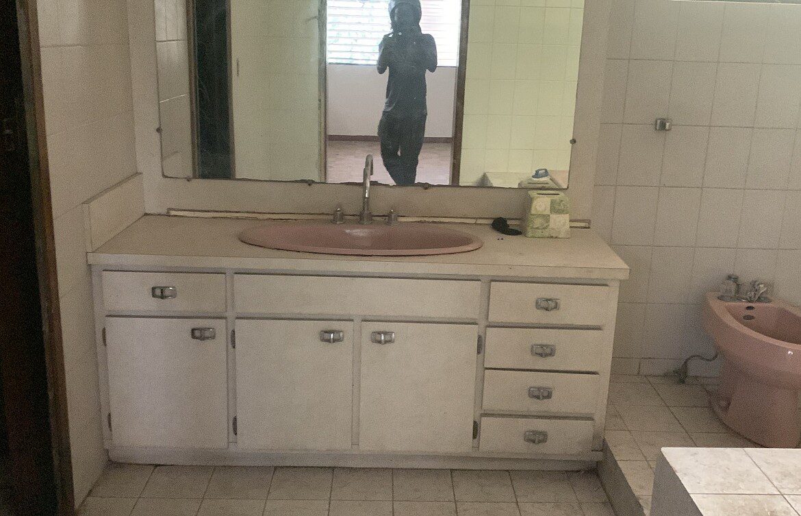 1170