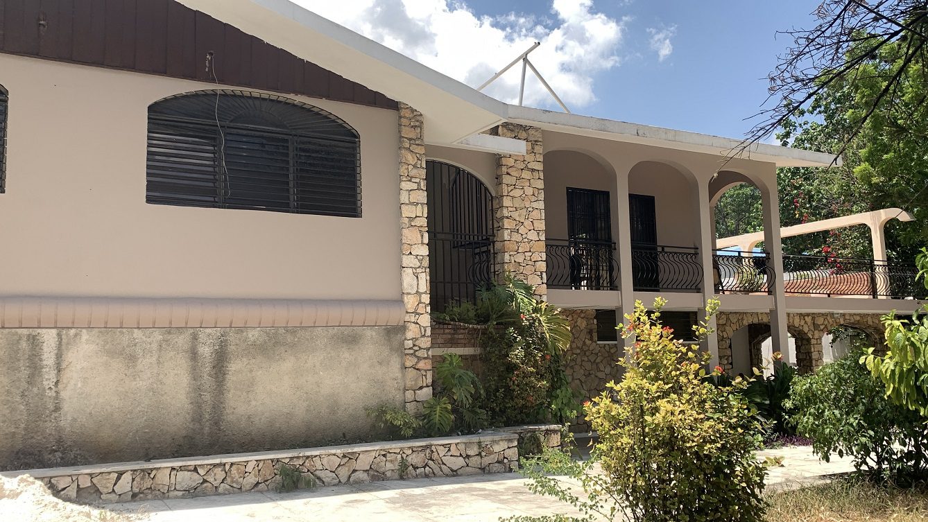 Spacious Low House Rental in Delmas 95, Port-au-Prince, Haiti