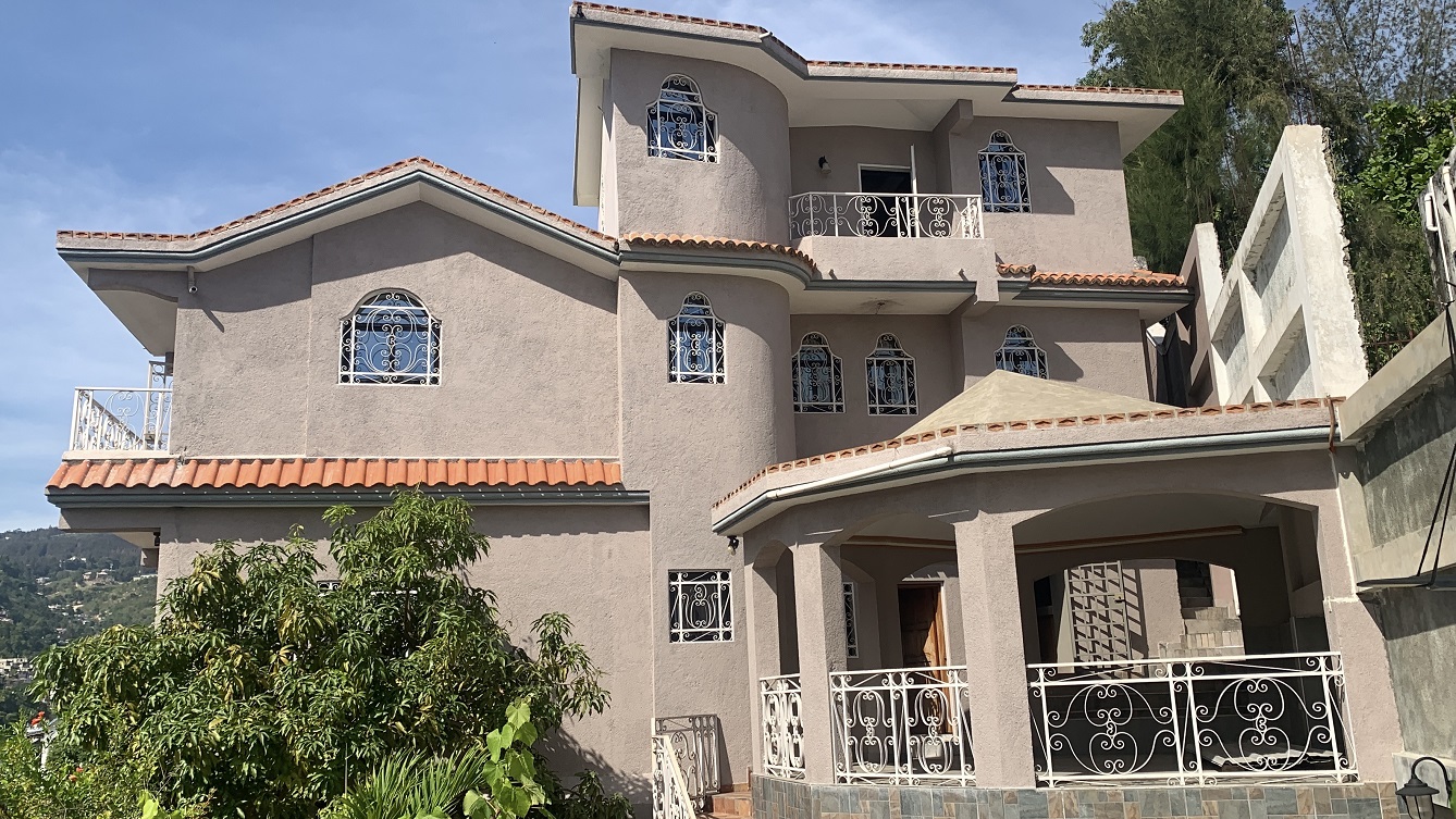 Spacious Multi-Family House Rental in Morne Calvaire, Petion-Ville, Haiti
