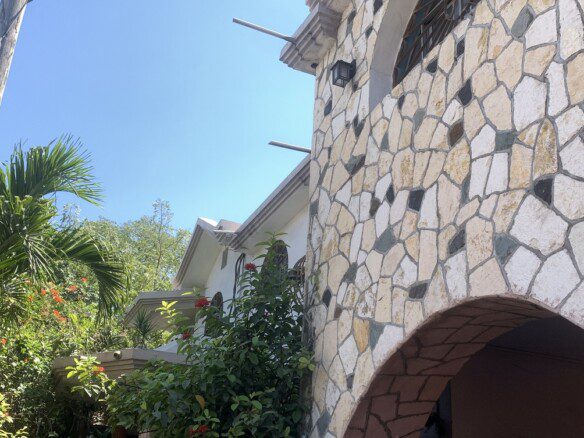 Brick House for SALE in Delmas 60, Port-au-Prince, Haiti - 6 Beds