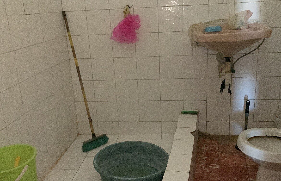 1170