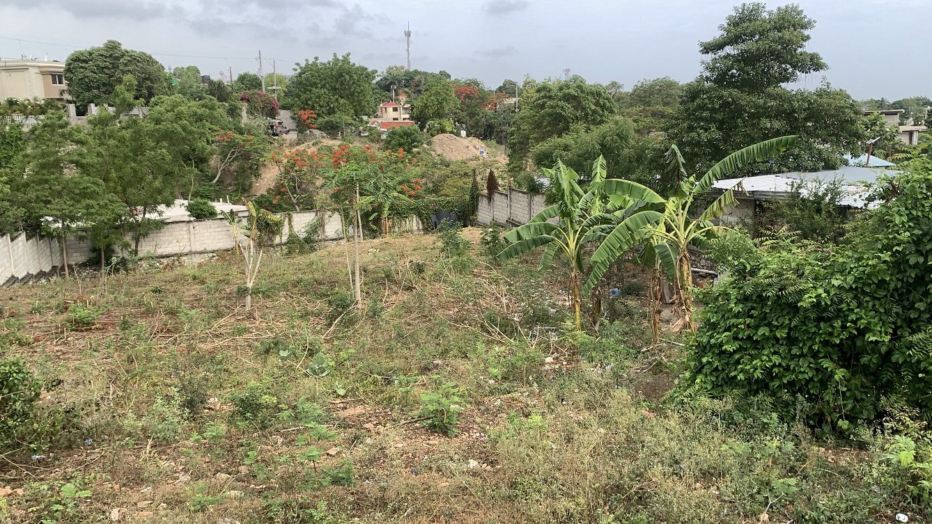 Prime, Flat, Built-Ready, Fully Fenced, Sold-by-Owner, Clear Title Land for Sale, Delmas 83, Port-au-Prince, Haiti – Located in Residential, Safe, Secure Neighborhood with Nice Paved Roads – 10 Centiemes (1,290m2, 13,885 Square Feet, or 0.23 Acres) – Ideal for House Construction, Apartment Complex, Office Building, Airbnb, and More…