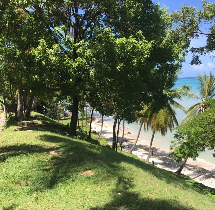 Cheap & Stunning Oceanfront Land for Sale in Port-Salut, Haiti – 13.18 Centiemes (1,700m², 18,298.65ft², or 0.42 Acres) – Super Clean Private Beach, Accessible, Completely Paved Roads, One of the Safest Neighborhoods in the South Overlooking The Turquoise Blue Caribbean Sea, Flat, Build-Ready – Ideal for a Residential House, Home, Cottage or Mansion,  Luxury Apartment Complex, Hotel, Airbnb, Bed & Breakfast, Assisted Living Facility and More…