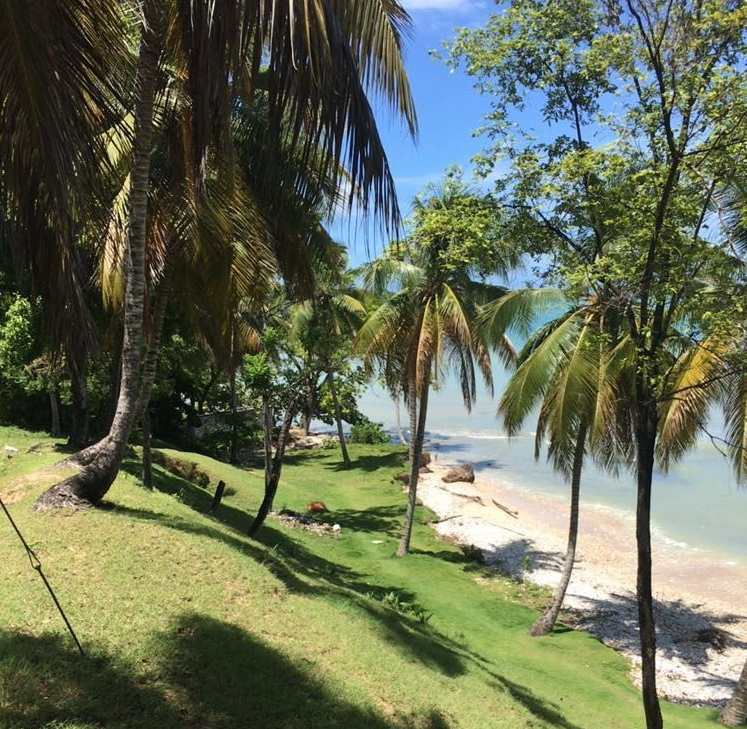 Cheap & Stunning Oceanfront Land for Sale in Port-Salut, Haiti – 13.18 Centiemes (1,700m², 18,298.65ft², or 0.42 Acres) – Super Clean Private Beach, Accessible, Completely Paved Roads, One of the Safest Neighborhoods in the South Overlooking The Turquoise Blue Caribbean Sea, Flat, Build-Ready – Ideal for a Residential House, Home, Cottage or Mansion,  Luxury Apartment Complex, Hotel, Airbnb, Bed & Breakfast, Assisted Living Facility and More…