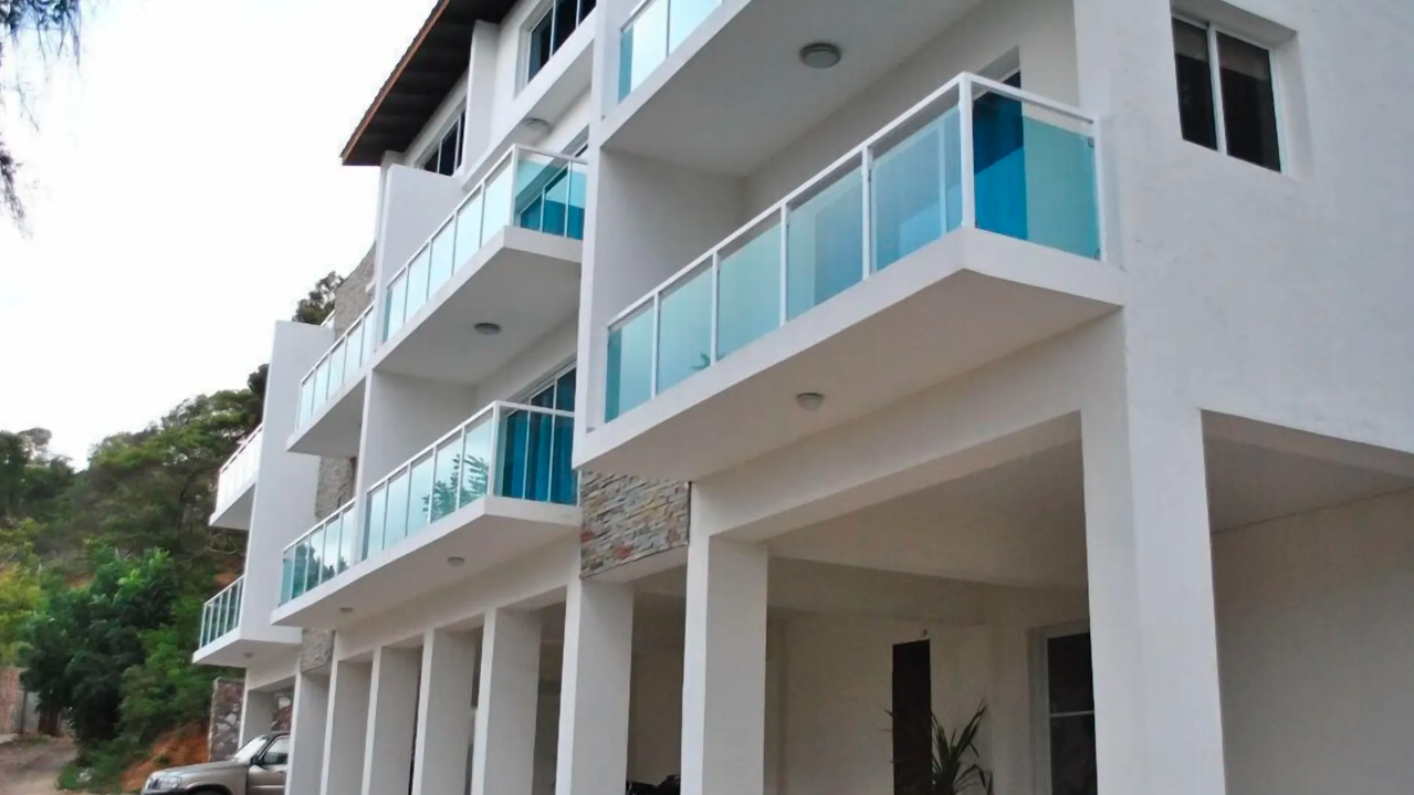 Fully Furnished Upscale Beachfront Apartments, Hotel & AirBnb for Rent in Cap-Haitien, Haiti (Rival Beach) – 1 & 2 Bedrooms – ALL INCLUSIVE! Private Villa Overlooking the Turquoise Blue Caribbean Ocean – Modern Furniture & Appliances, 24/7 Robust Solar-Powered Electricity, Commercial Size Backup Generator, Air-Conditioner Unit (A/C), Cable Television, WiFi Internet (Starlink), Security Guards on Rotations