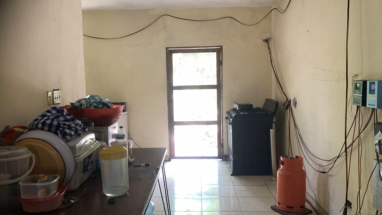 One-Story, Clean Title, Move-in Ready, Cheap, Cozy House for Sale in Canape-Vert (Main Commercial Hug), Port-au-Prince, Haiti – 3 Spacious Bedrooms, 2 Bathrooms, Living Room, Dining Room, Kitchen, Reservoir, Water Tower, Servant Quarter, Kitchen – Suitable to Use as Both Residential & Commercial Property – Ideal for Single-Family Residence or Business: School, Church, Gas Station Etc. High Traffic Area