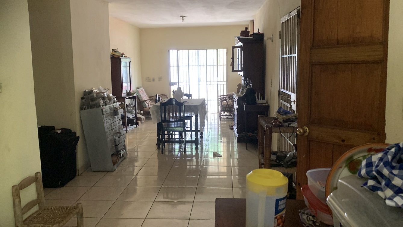 One-Story, Clean Title, Move-in Ready, Cheap, Cozy House for Sale in Canape-Vert (Main Commercial Hug), Port-au-Prince, Haiti – 3 Spacious Bedrooms, 2 Bathrooms, Living Room, Dining Room, Kitchen, Reservoir, Water Tower, Servant Quarter, Kitchen – Suitable to Use as Both Residential & Commercial Property – Ideal for Single-Family Residence or Business: School, Church, Gas Station Etc. High Traffic Area