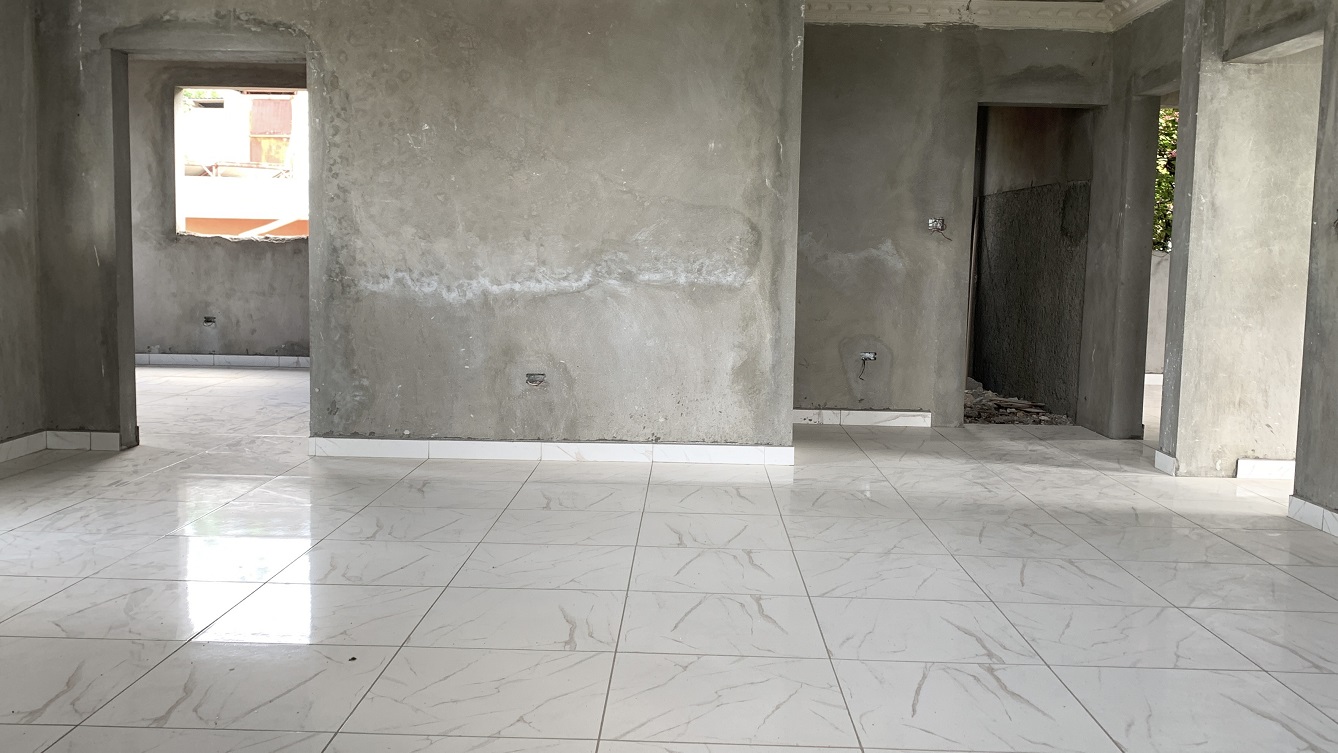 Brand-New, Modern, Sold by Owner House for Sale in Delmas 75, Fragnauville 26, Port-au-Prince, Haiti – 5 Roomy Bedrooms, 4 Bathrooms, Spacious Living/Dining Rooms, Kitchen, Servant Quarter, Backyard Designed for Swimming Pool or Children to Play, Built in 2026 on 516m² (4 Centiemes or 5,554.18) of Flat Land, Parking Available for 5 Cars with 2 Covered, High Walls/Fences, Safe Residential Neighborhood