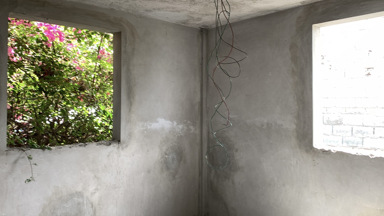 Brand-New, Modern, Sold by Owner House for Sale in Delmas 75, Fragnauville 26, Port-au-Prince, Haiti – 5 Roomy Bedrooms, 4 Bathrooms, Spacious Living/Dining Rooms, Kitchen, Servant Quarter, Backyard Designed for Swimming Pool or Children to Play, Built in 2026 on 516m² (4 Centiemes or 5,554.18) of Flat Land, Parking Available for 5 Cars with 2 Covered, High Walls/Fences, Safe Residential Neighborhood