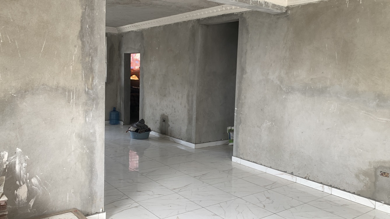 Brand-New, Modern, Sold by Owner House for Sale in Delmas 75, Fragnauville 26, Port-au-Prince, Haiti – 5 Roomy Bedrooms, 4 Bathrooms, Spacious Living/Dining Rooms, Kitchen, Servant Quarter, Backyard Designed for Swimming Pool or Children to Play, Built in 2026 on 516m² (4 Centiemes or 5,554.18) of Flat Land, Parking Available for 5 Cars with 2 Covered, High Walls/Fences, Safe Residential Neighborhood