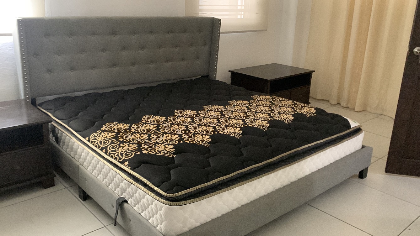 ALL-INCLUSIVE, Move-in Ready, Independent Luxury Furnished Apartment for RENT in Bourdon (Reimbol), Port-au-Prince, Haiti – 3 Spacious Bedrooms, 2.5 Super Clean Bathrooms, Stylish Living/Dining Rooms with Brand-New Contemporary Furniture & Appliances, Smart Kitchen, Private Backyard, Air Conditioner Units (A/C), Ceiling Fans, Washer/Dryer, Starlink High-Speed Internet, Satellite TV, 24/7 Electricity & Sparkling Swimming Pool, Multiple Parking Spaces