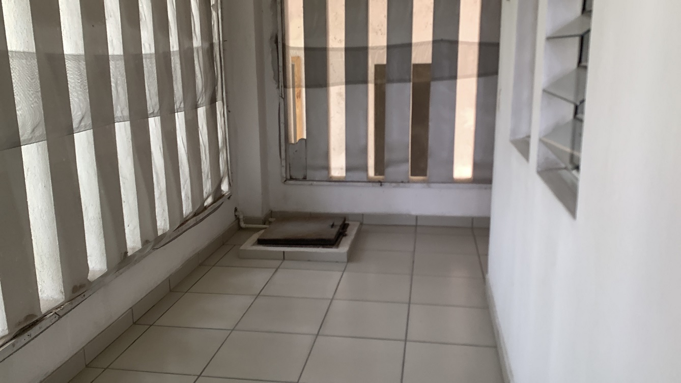 ALL-INCLUSIVE, Move-in Ready, Independent Luxury Furnished Apartment for RENT in Bourdon (Reimbol), Port-au-Prince, Haiti – 3 Spacious Bedrooms, 2.5 Super Clean Bathrooms, Stylish Living/Dining Rooms with Brand-New Contemporary Furniture & Appliances, Smart Kitchen, Private Backyard, Air Conditioner Units (A/C), Ceiling Fans, Washer/Dryer, Starlink High-Speed Internet, Satellite TV, 24/7 Electricity & Sparkling Swimming Pool, Multiple Parking Spaces