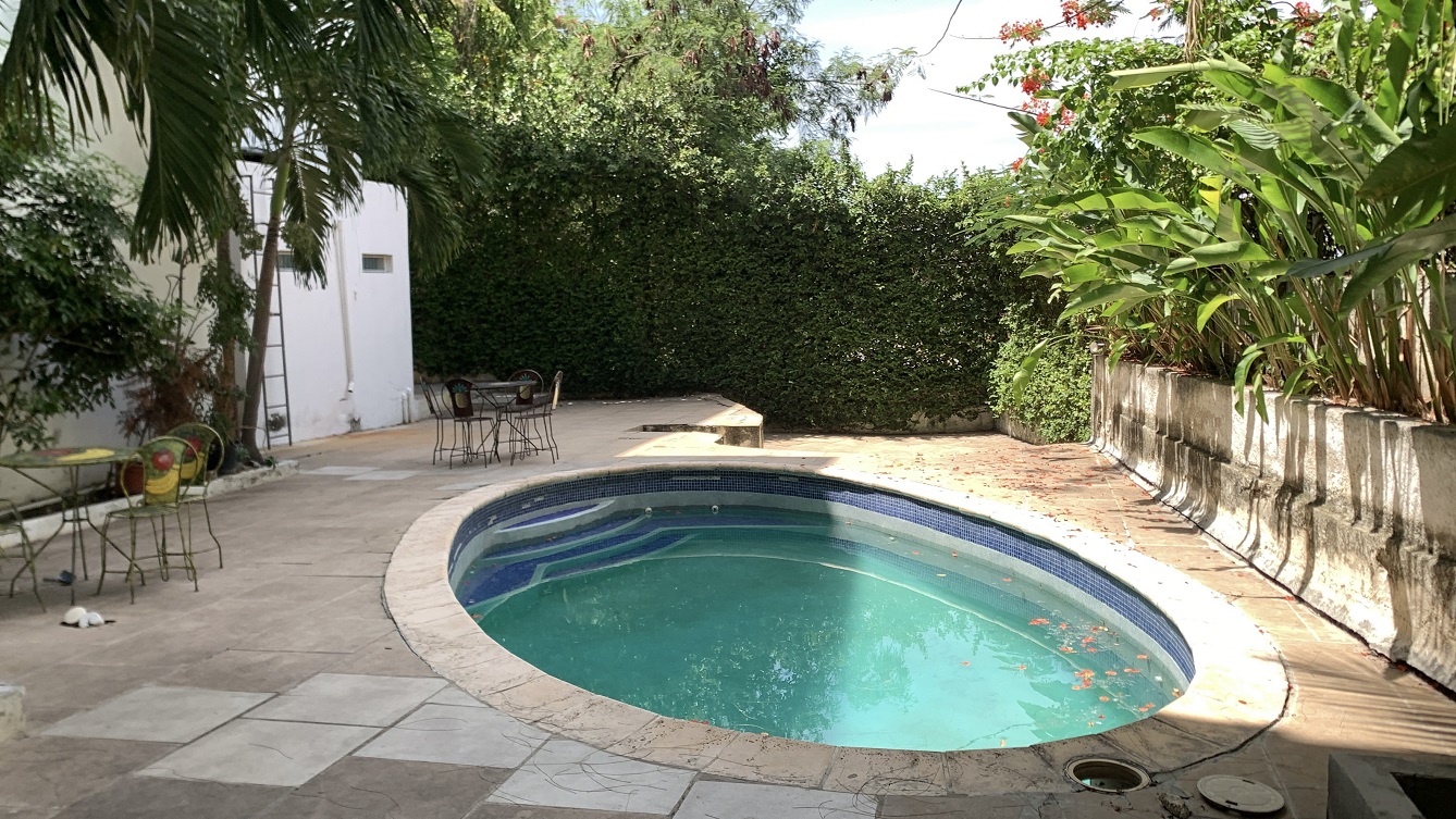 ALL-INCLUSIVE, Move-in Ready, Independent Luxury Furnished Apartment for RENT in Bourdon (Reimbol), Port-au-Prince, Haiti – 3 Spacious Bedrooms, 2.5 Super Clean Bathrooms, Stylish Living/Dining Rooms with Brand-New Contemporary Furniture & Appliances, Smart Kitchen, Private Backyard, Air Conditioner Units (A/C), Ceiling Fans, Washer/Dryer, Starlink High-Speed Internet, Satellite TV, 24/7 Electricity & Sparkling Swimming Pool, Multiple Parking Spaces