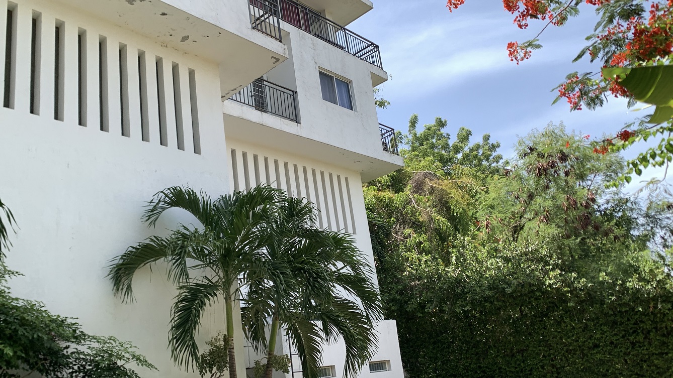 ALL-INCLUSIVE, Move-in Ready, Independent Luxury Furnished Apartment for RENT in Bourdon (Reimbol), Port-au-Prince, Haiti – 3 Spacious Bedrooms, 2.5 Super Clean Bathrooms, Stylish Living/Dining Rooms with Brand-New Contemporary Furniture & Appliances, Smart Kitchen, Private Backyard, Air Conditioner Units (A/C), Ceiling Fans, Washer/Dryer, Starlink High-Speed Internet, Satellite TV, 24/7 Electricity & Sparkling Swimming Pool, Multiple Parking Spaces