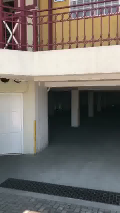 Huge Commercial Office Building for Sale in Turgeau, Port-au-Prince, Haiti – 1,000 m² of Office Space, 23+ Parking Spaces, Prefabricated Metal Complex (Florida Prefab), Bolted Structural Reinforcement, Certified Seismic-Resistant, Anti-cyclonic ASCE-705, 10-Foot-Tall Brick Wall/Fence, Massive Metal Gate, 23,000 Gallons Reservoir, Électricité d’Haïti (EDH), High-Speed Internet, DINEPA