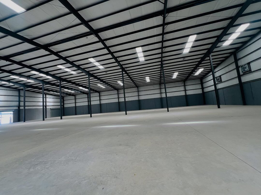 Industrial Warehouse for Sale in Parcs Industriels Métropolitain, Port-au-Prince, Haiti – 35,000 ft² (3,251 m²) – Suitable for Self-Storage Facility, Third-Party Logistics, Bulk Goods Storage, Vehicle Storage, Fulfillment Center, Wholesale Distribution Hub, Ghost Kitchens, Light Manufacturing, Artisanal Workshop, Co-Working, Maker Space, and More – Parking Spaces for Multiple Cargo, Container Delivery, Dump & Equipment Trailers, and More…