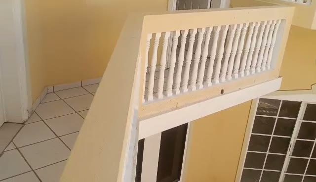 Large 5-Bedroom House for Rent in Breda #2, Cap-Haïtien, Haiti – 5 Spacious Bedrooms, 4.5 Bathrooms, Open Living & Dining Rooms, Renovated Kitchen, Multi-Family Home, Servant Quarter, High-Walls/Fences, 2 Entrance/Exit Gates, 5-Car Parking Space, Ideal for Big Family, International Organization Office, Headquarters, or Residence