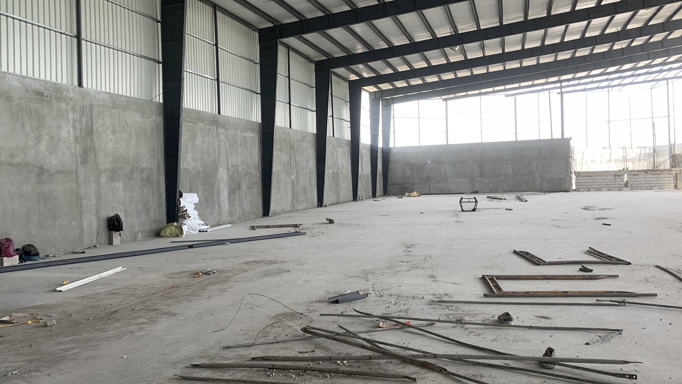 Large Industrial Warehouse for RENT in Parcs Industriels Métropolitain, Tabarre, Airport Road, Port-au-Prince, Haiti – 27,000 ft² (2,508 m²) – Suitable for Self-Storage Facility, Third-Party Logistics, Bulk Goods Storage, Vehicle Storage, Fulfillment Center, Wholesale Distribution Hub, Ghost Kitchens, Light Manufacturing, Artisanal Workshop, Co-Working, Maker Space, and More – Parking Spaces for Multiple Cargo, Container Delivery, Dump & Equipment Trailers, and More…