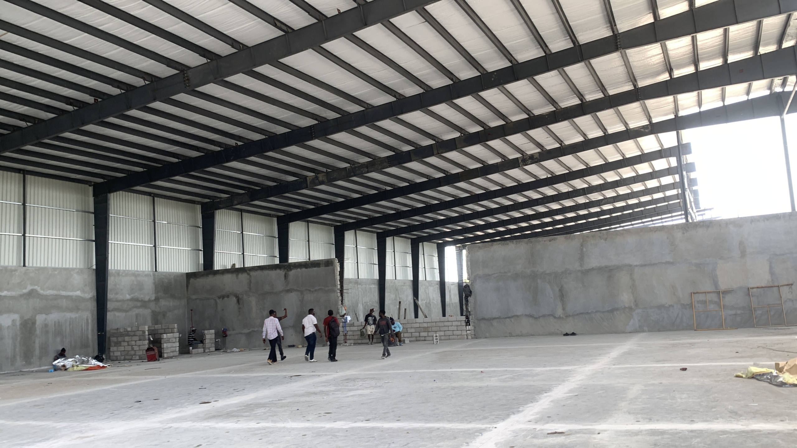 Large Industrial Warehouse for RENT in Parcs Industriels Métropolitain, Tabarre, Airport Road, Port-au-Prince, Haiti – 27,000 ft² (2,508 m²) – Suitable for Self-Storage Facility, Third-Party Logistics, Bulk Goods Storage, Vehicle Storage, Fulfillment Center, Wholesale Distribution Hub, Ghost Kitchens, Light Manufacturing, Artisanal Workshop, Co-Working, Maker Space, and More – Parking Spaces for Multiple Cargo, Container Delivery, Dump & Equipment Trailers, and More…