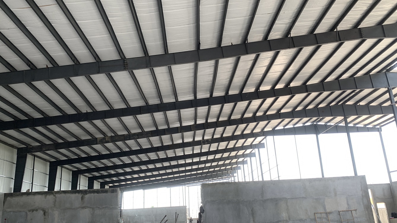 Large Industrial Warehouse for RENT in Parcs Industriels Métropolitain, Tabarre, Airport Road, Port-au-Prince, Haiti – 27,000 ft² (2,508 m²) – Suitable for Self-Storage Facility, Third-Party Logistics, Bulk Goods Storage, Vehicle Storage, Fulfillment Center, Wholesale Distribution Hub, Ghost Kitchens, Light Manufacturing, Artisanal Workshop, Co-Working, Maker Space, and More – Parking Spaces for Multiple Cargo, Container Delivery, Dump & Equipment Trailers, and More…